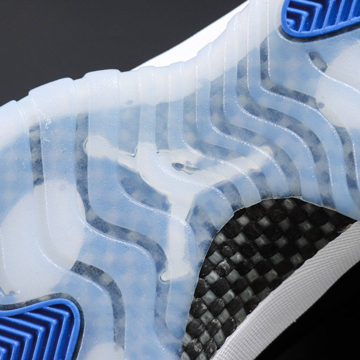Jordan 11 Retro Low Space Jam