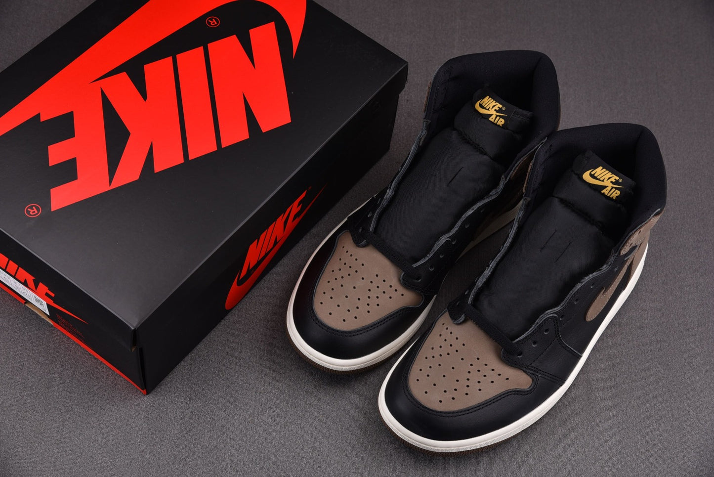 Jordan 1 Retro High OG 'Palomino'