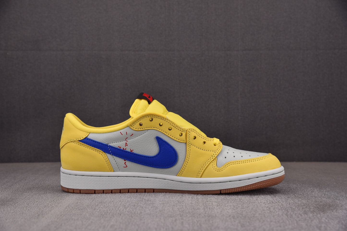 Air Jordan 1 Low Travis Scott 'Canary'