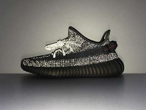 YEEZY BOOST 350 V2 BLACK REFLECTIVE