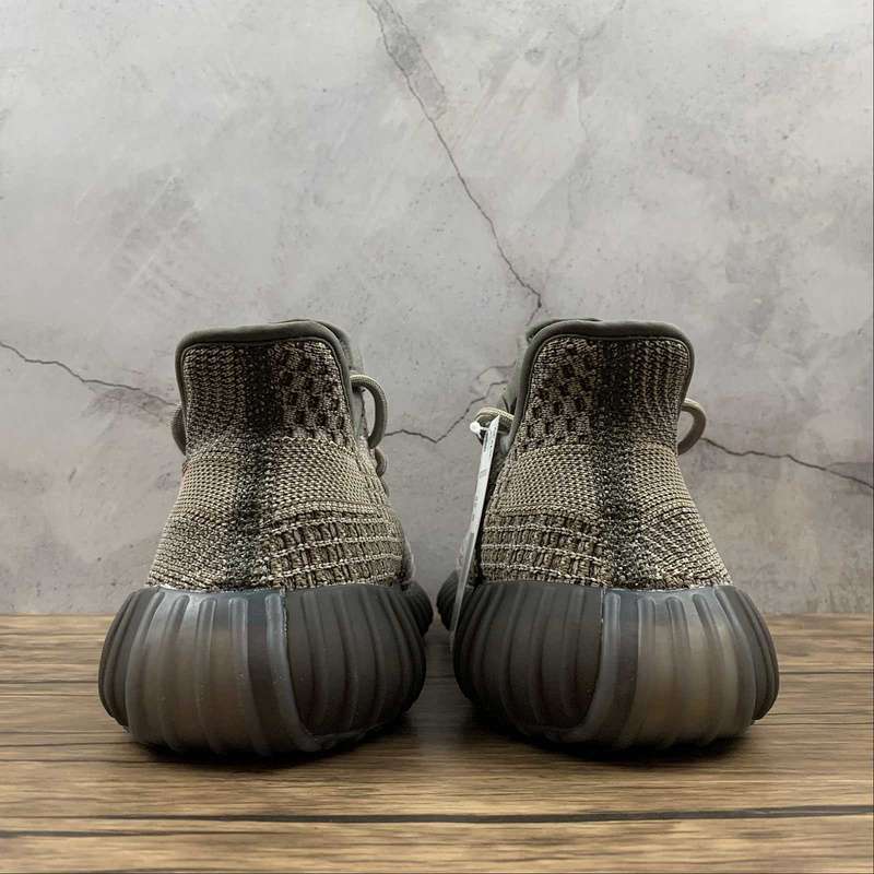 YEEZY BOOST 350 V2 ASH