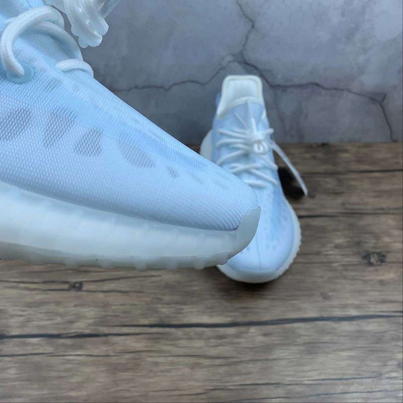 YEEZY BOOST 350 V2 MONO ICE