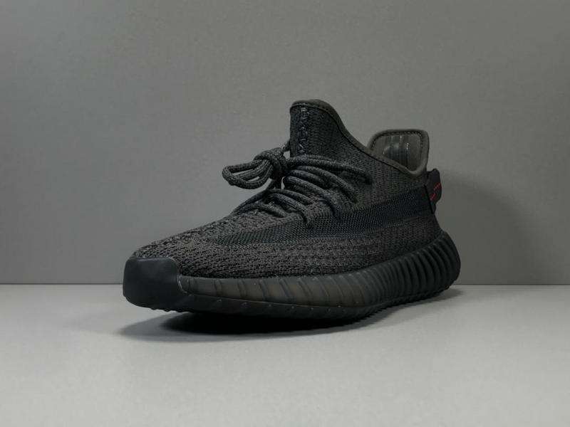 YEEZY BOOST 350 V2 BLACK REFLECTIVE