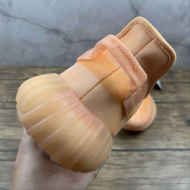 YEEZY BOOST 350 V2 MONO CLAY