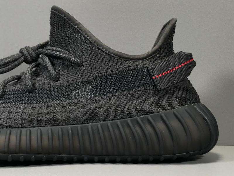 YEEZY BOOST 350 V2 BLACK REFLECTIVE