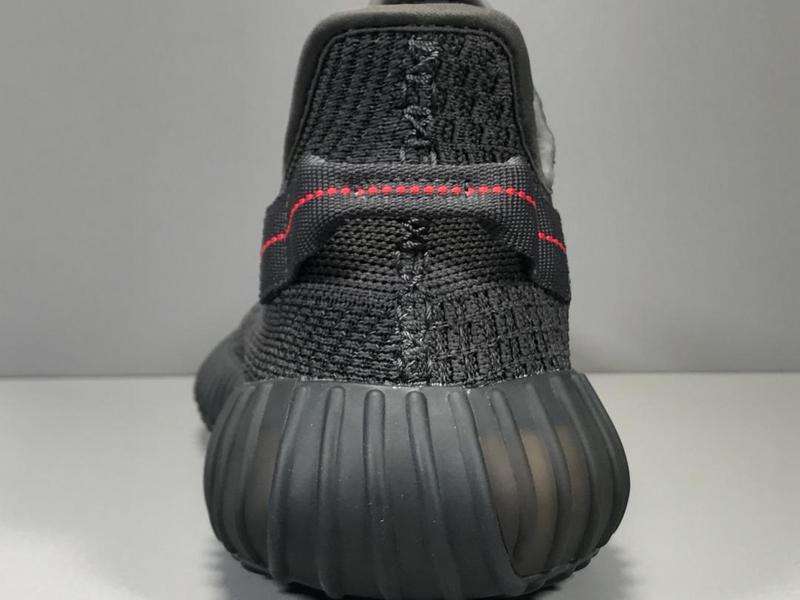 YEEZY BOOST 350 V2 BLACK REFLECTIVE