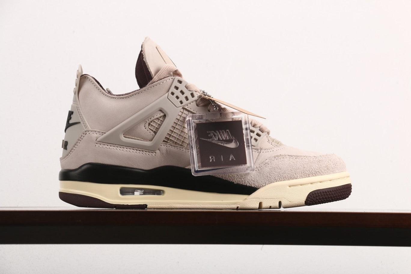 Jordan 4 'Fossil Stone'