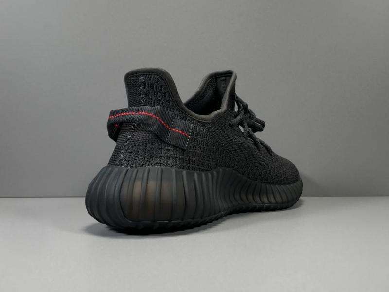 YEEZY BOOST 350 V2 BLACK REFLECTIVE