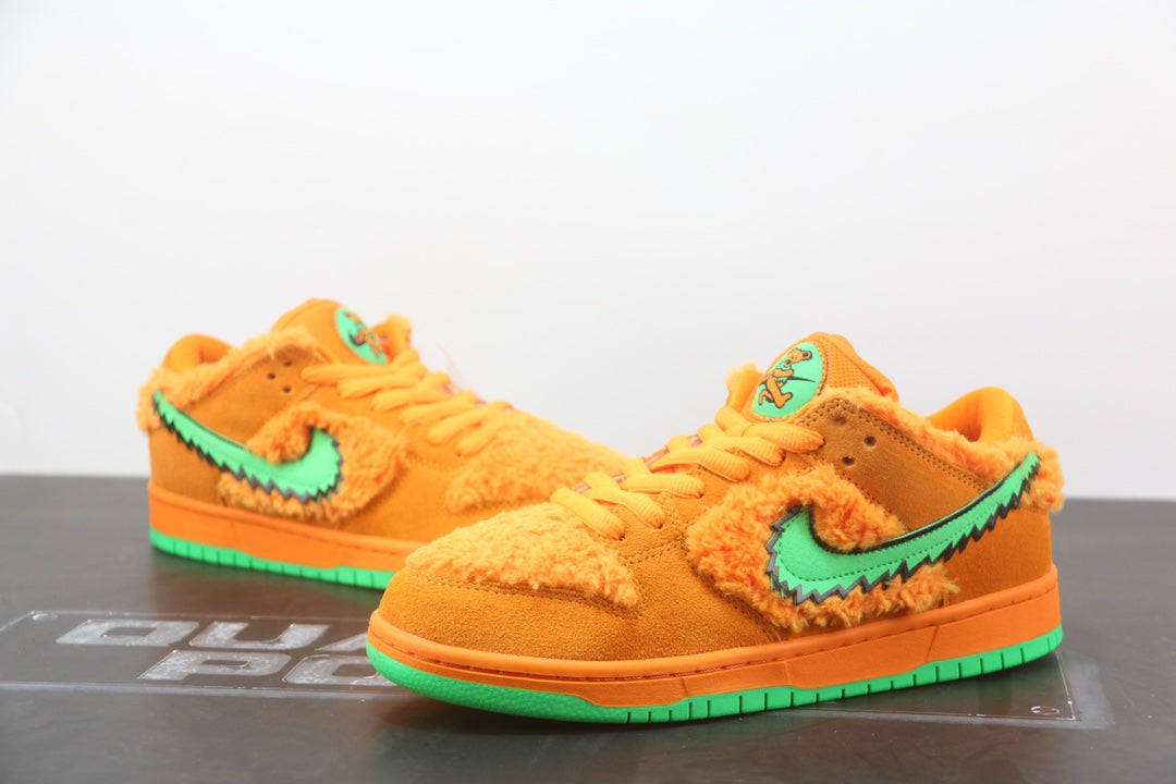 Nike SB Dunk Low Grateful Dead 'Bears Orange'