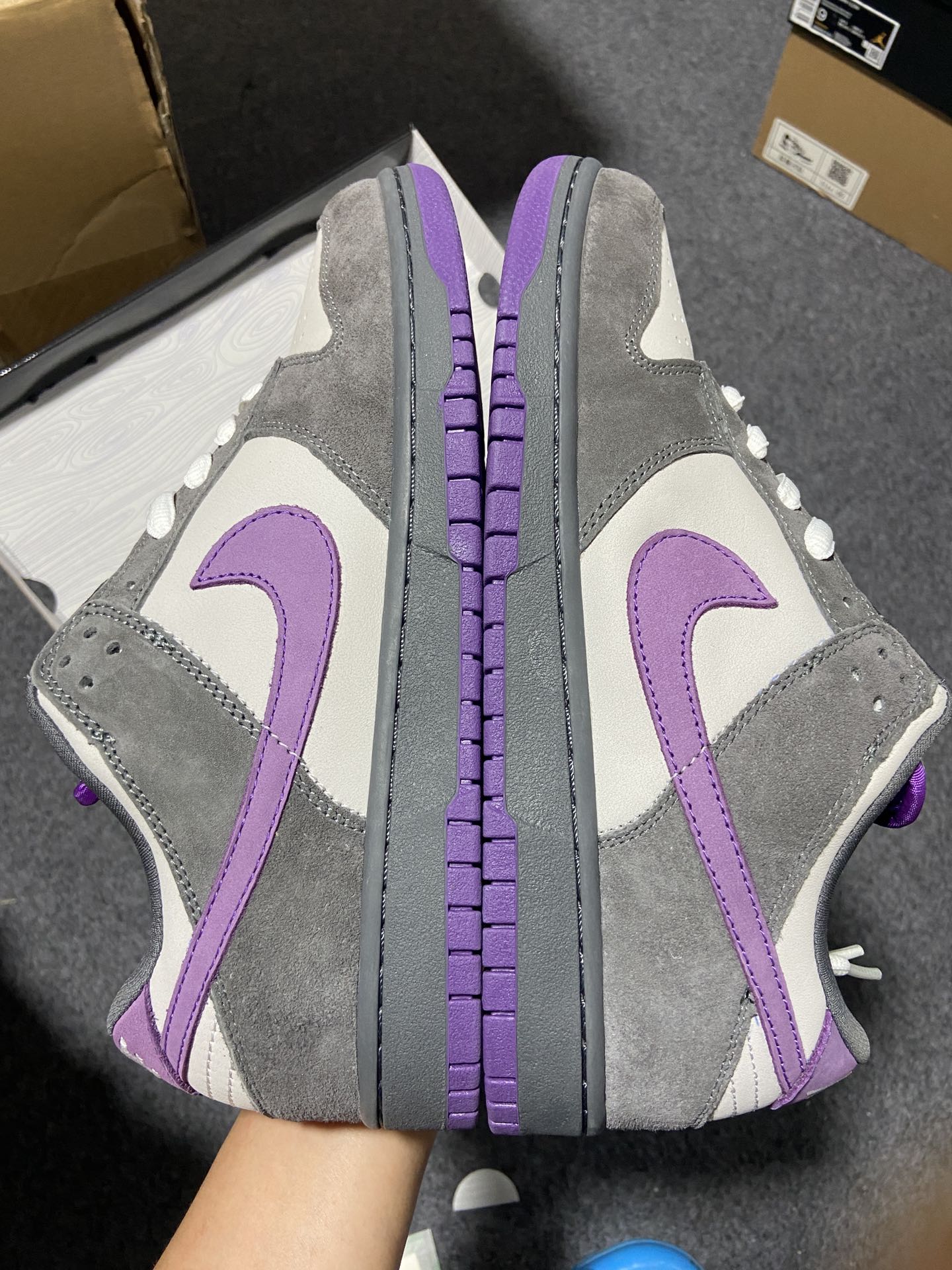 Nike SB Dunk Low Purple Pigeon