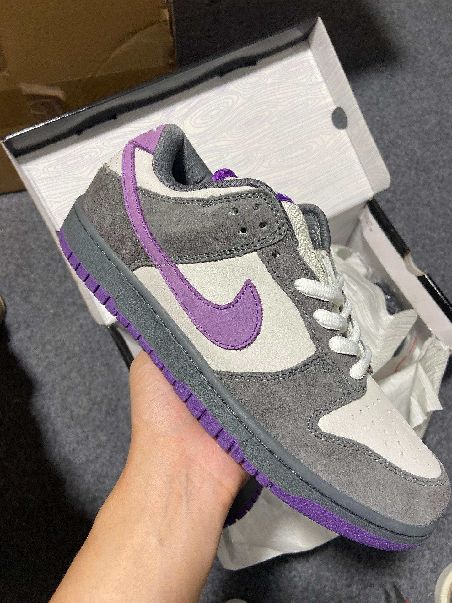 Nike SB Dunk Low Purple Pigeon