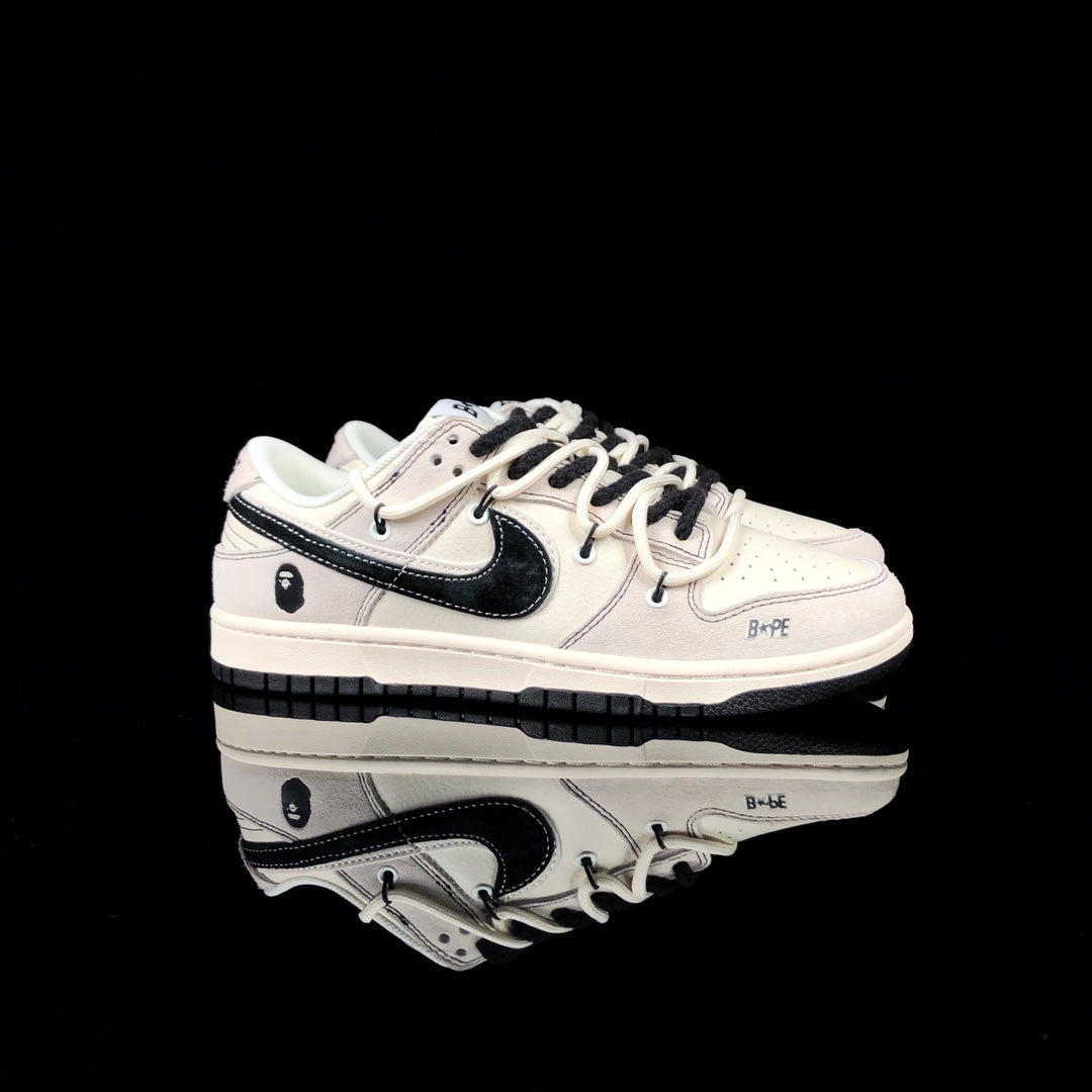 [BAPE] x SB DUNK LOW White