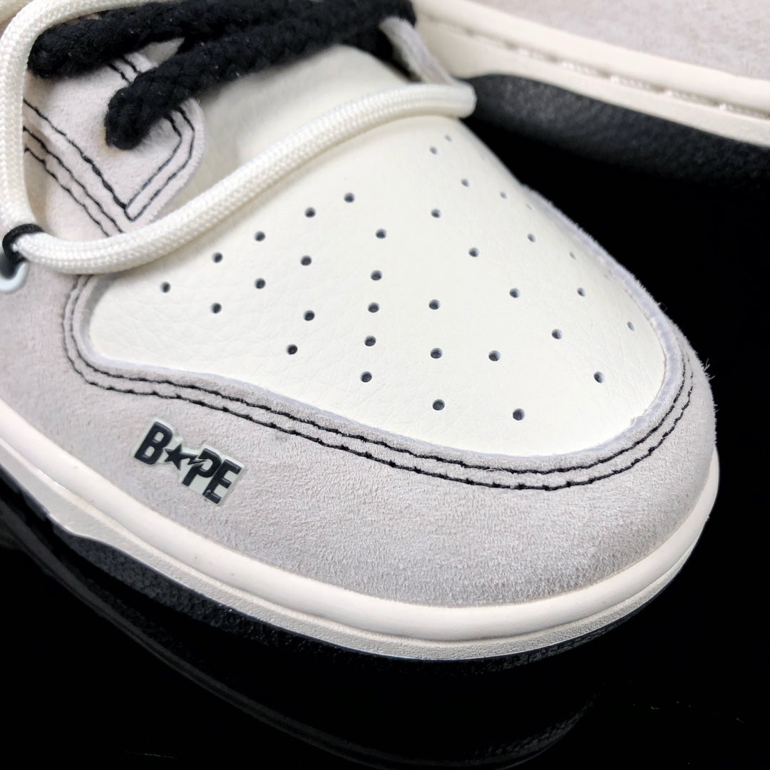 [BAPE] x SB DUNK LOW White