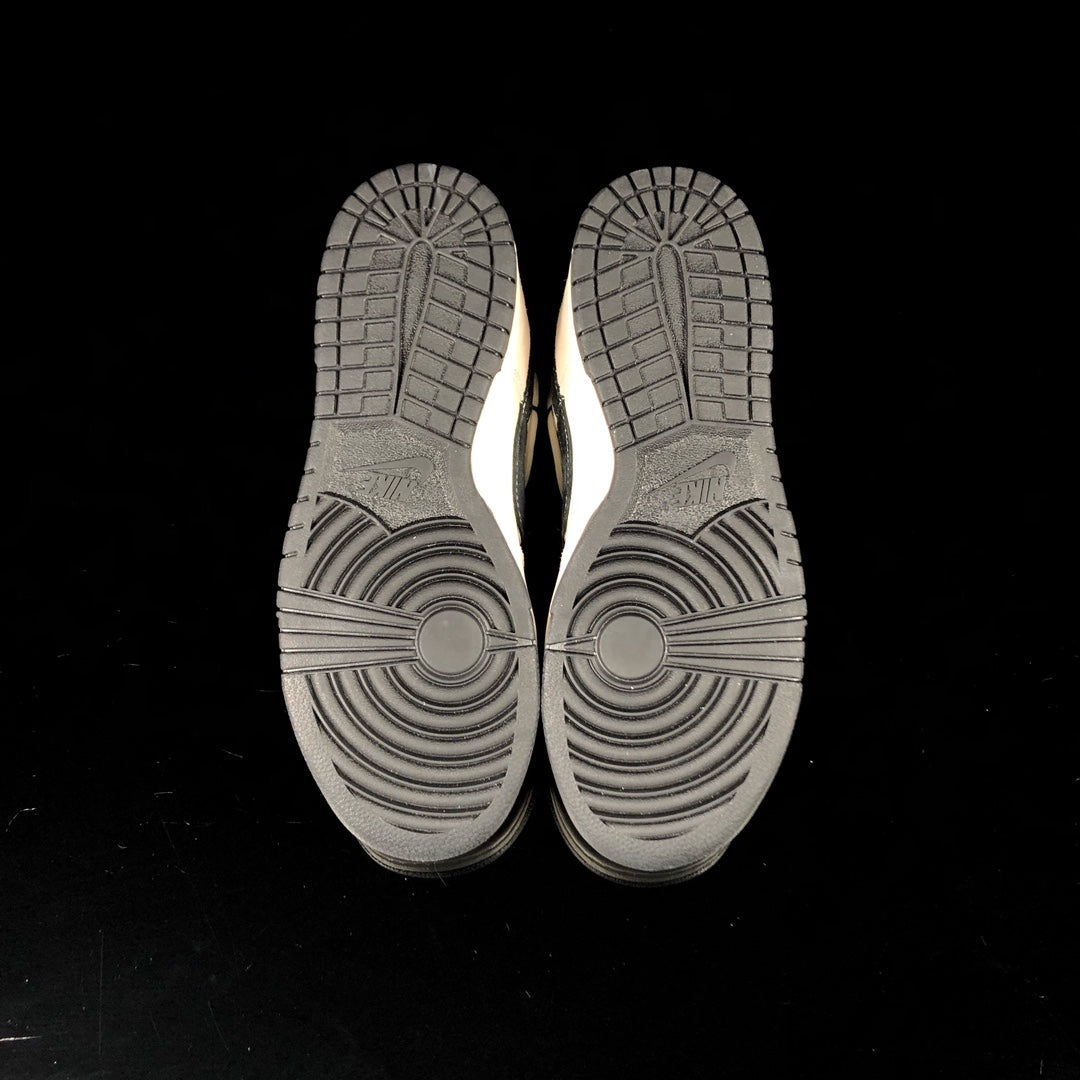 [BAPE] x SB DUNK LOW White