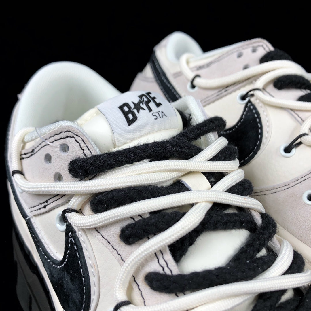 [BAPE] x SB DUNK LOW White