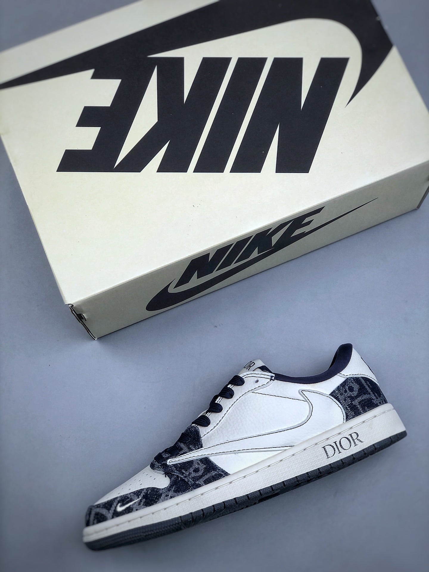 Travis Scott x Nike Air Jordan 1 Low x DIOR