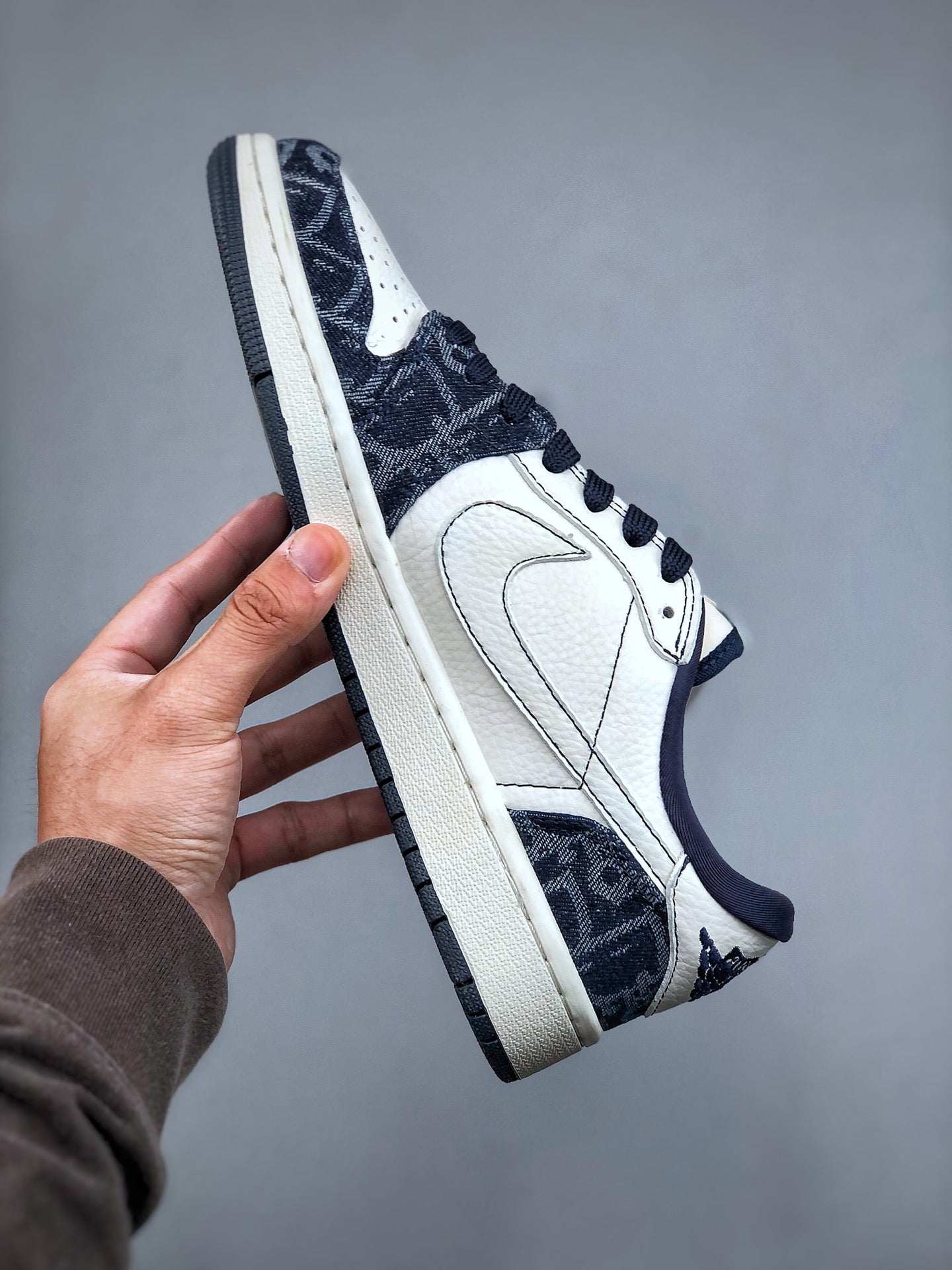 Travis Scott x Nike Air Jordan 1 Low x DIOR