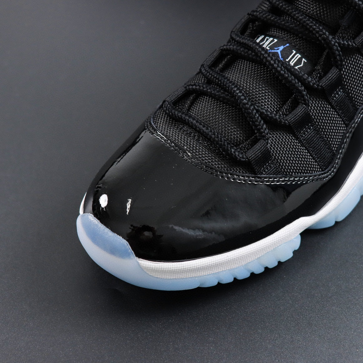 Jordan 11 Retro Low Space Jam
