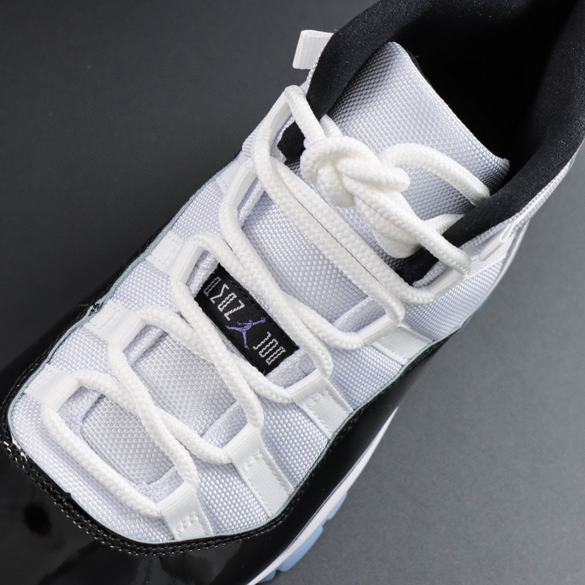 Jordan 11 Concord