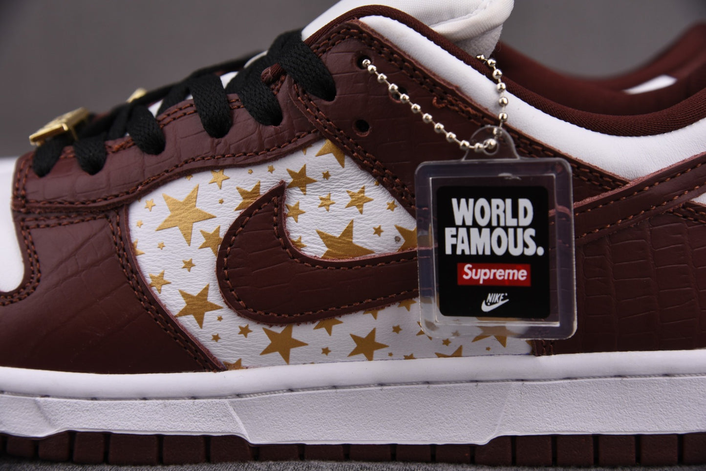 Nike SB Dunk Low Supreme Stars Barkroot Brown