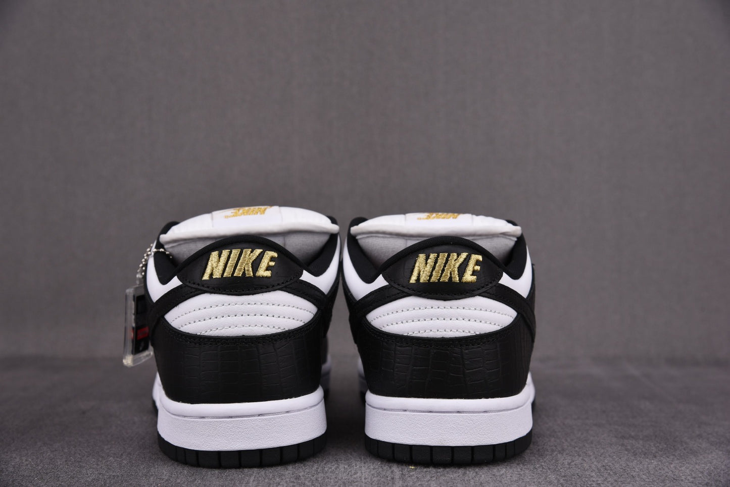 Nike B Dunk Low Supreme 'Stars Black'