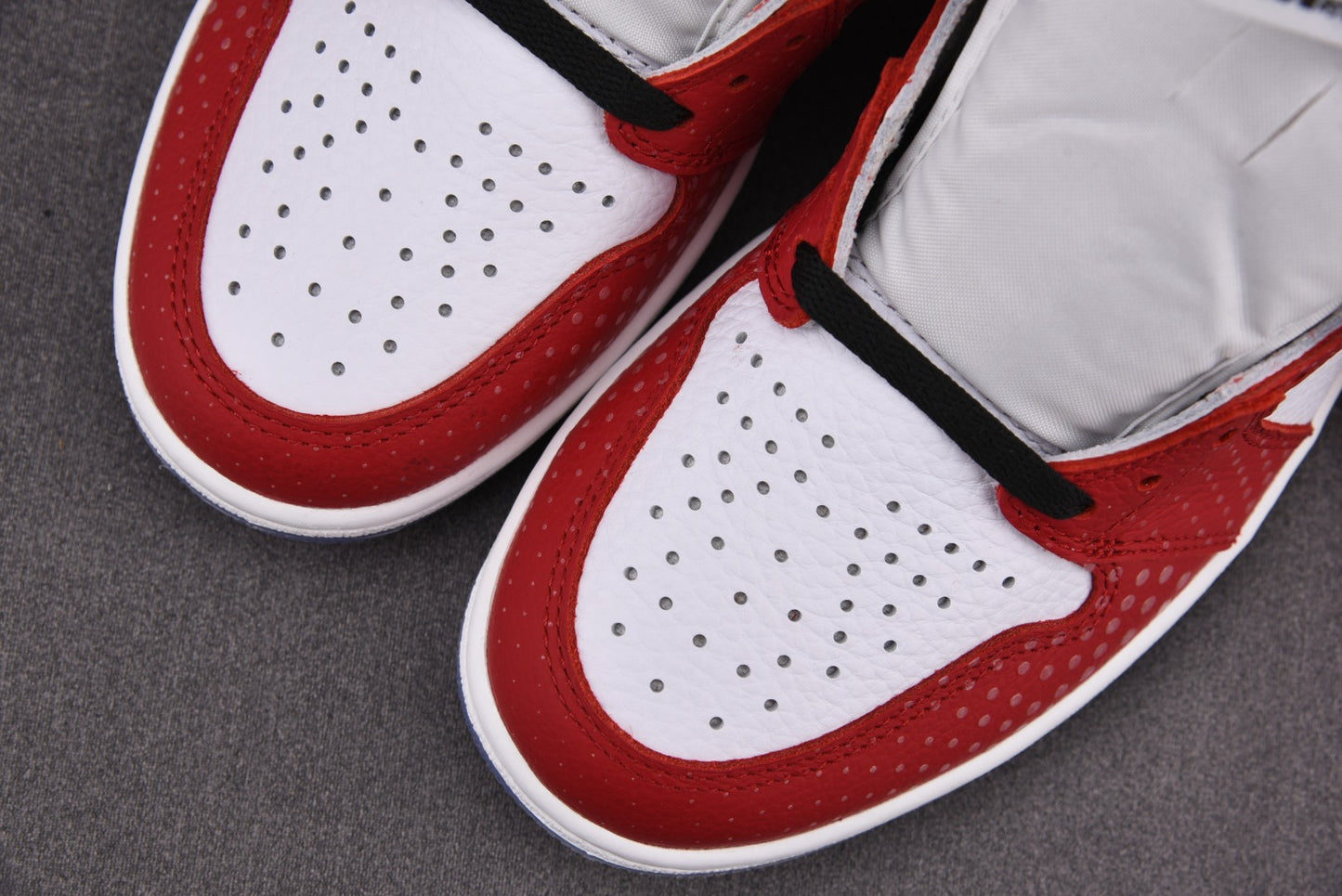 Jordan 1 Retro High 'Spider-Man Origin Story'