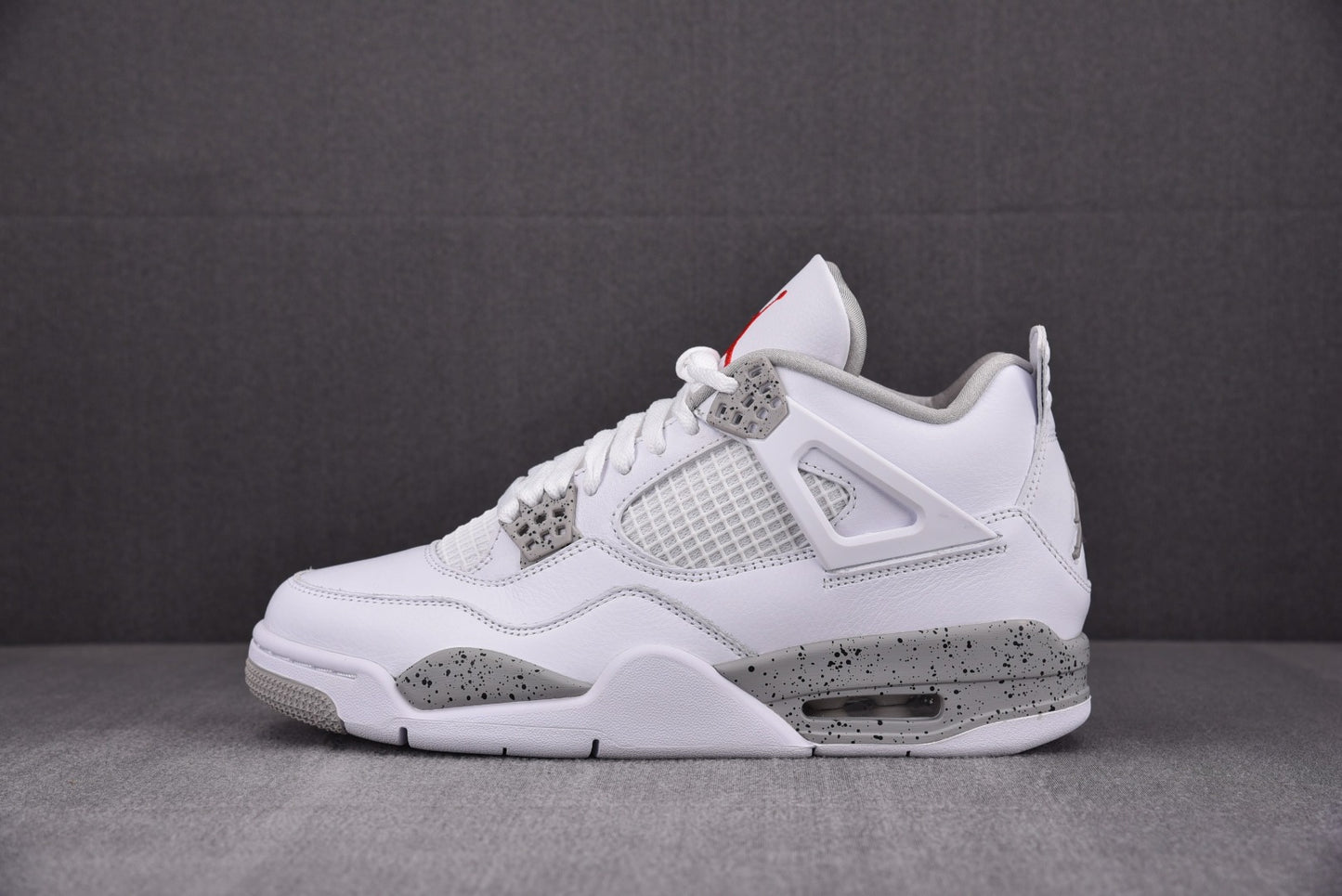 Air Jordan 4 Retro 'White Oreo'