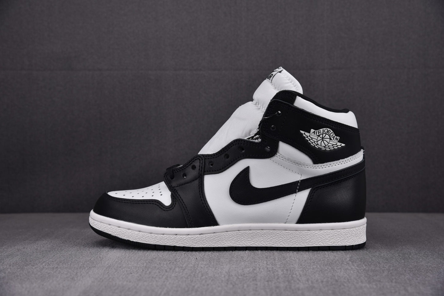 Jordan 1 Retro High '85 Black White