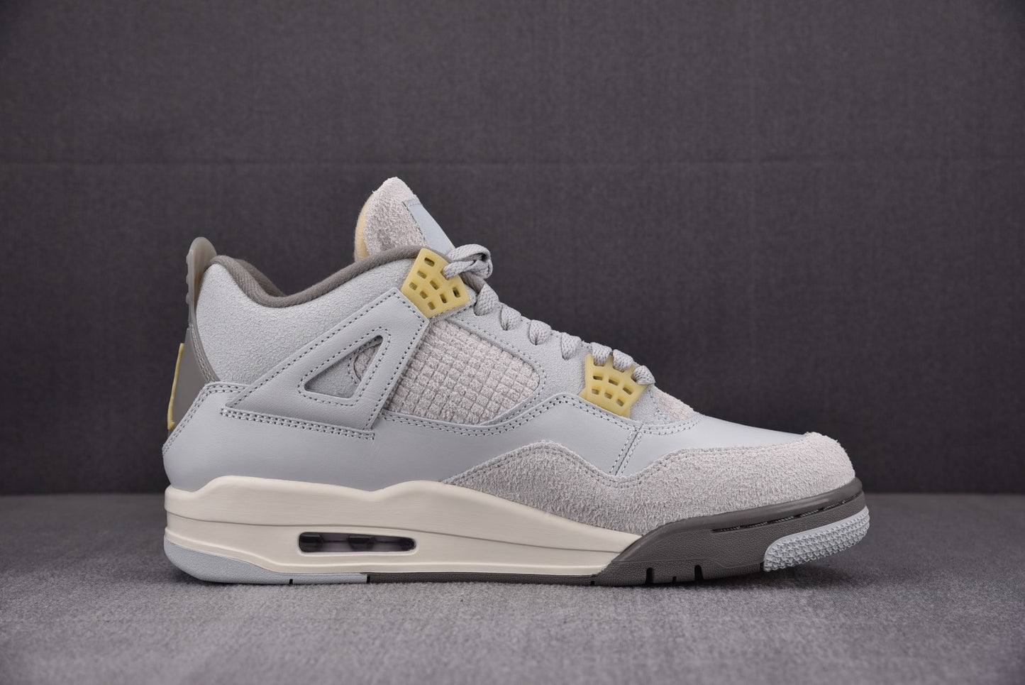 Air Jordan 4 'Craft Photon Dust'