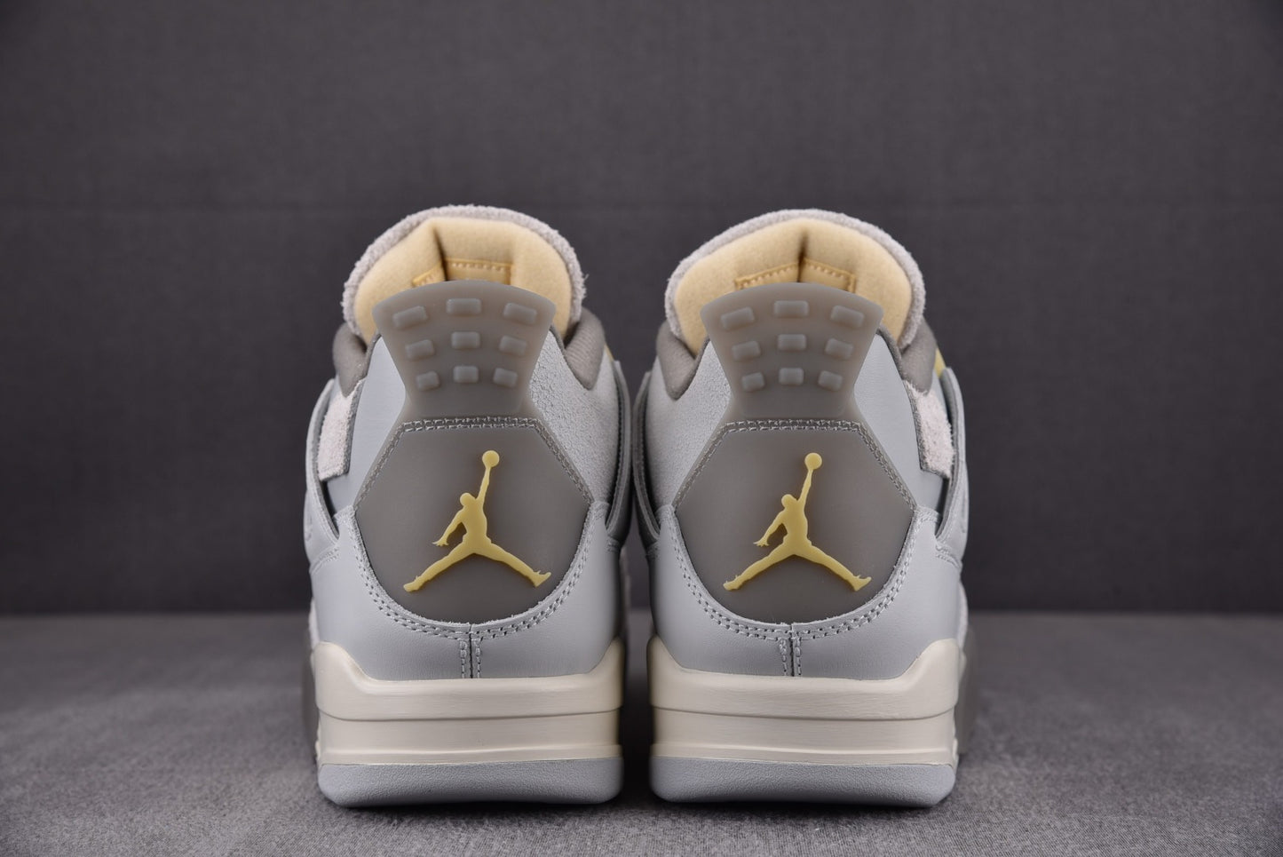 Air Jordan 4 'Craft Photon Dust'