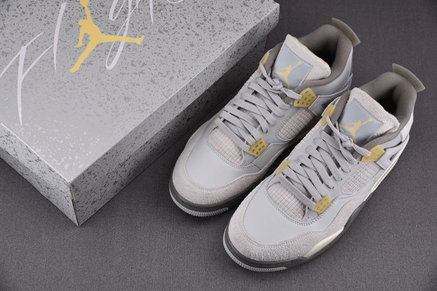 Air Jordan 4 'Craft Photon Dust'