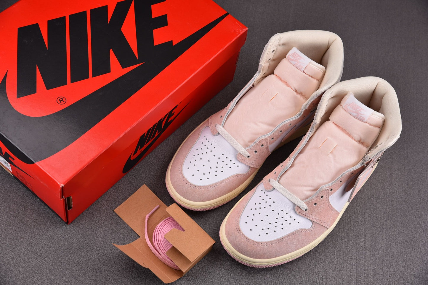 Jordan 1 Retro High OG 'Washed Pink'