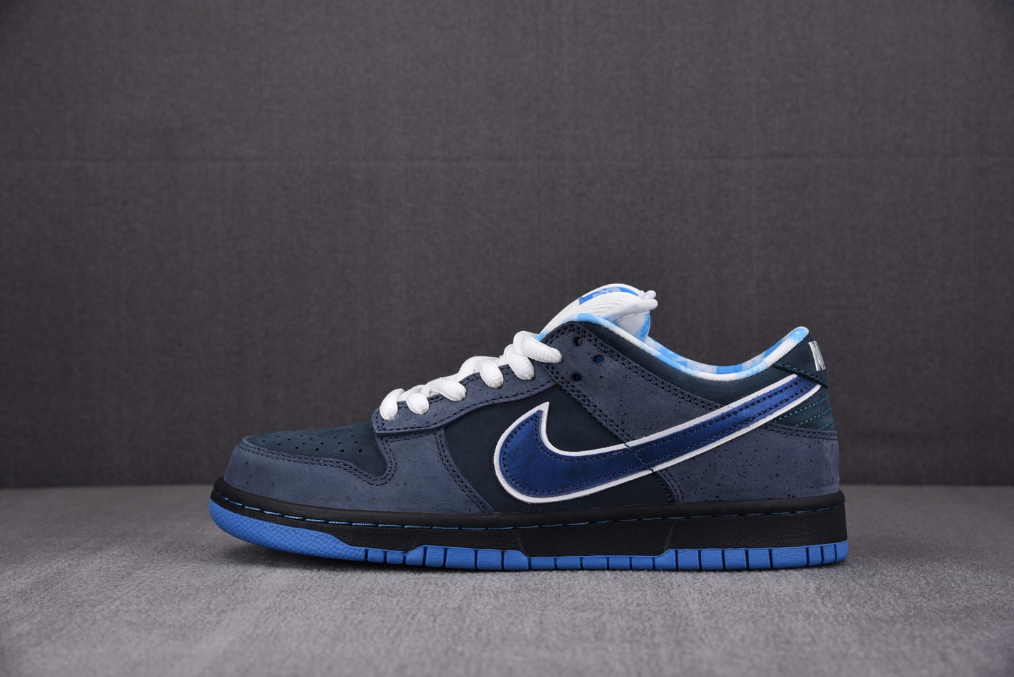 Nike SB Dunk Low 'Blue Lobster'