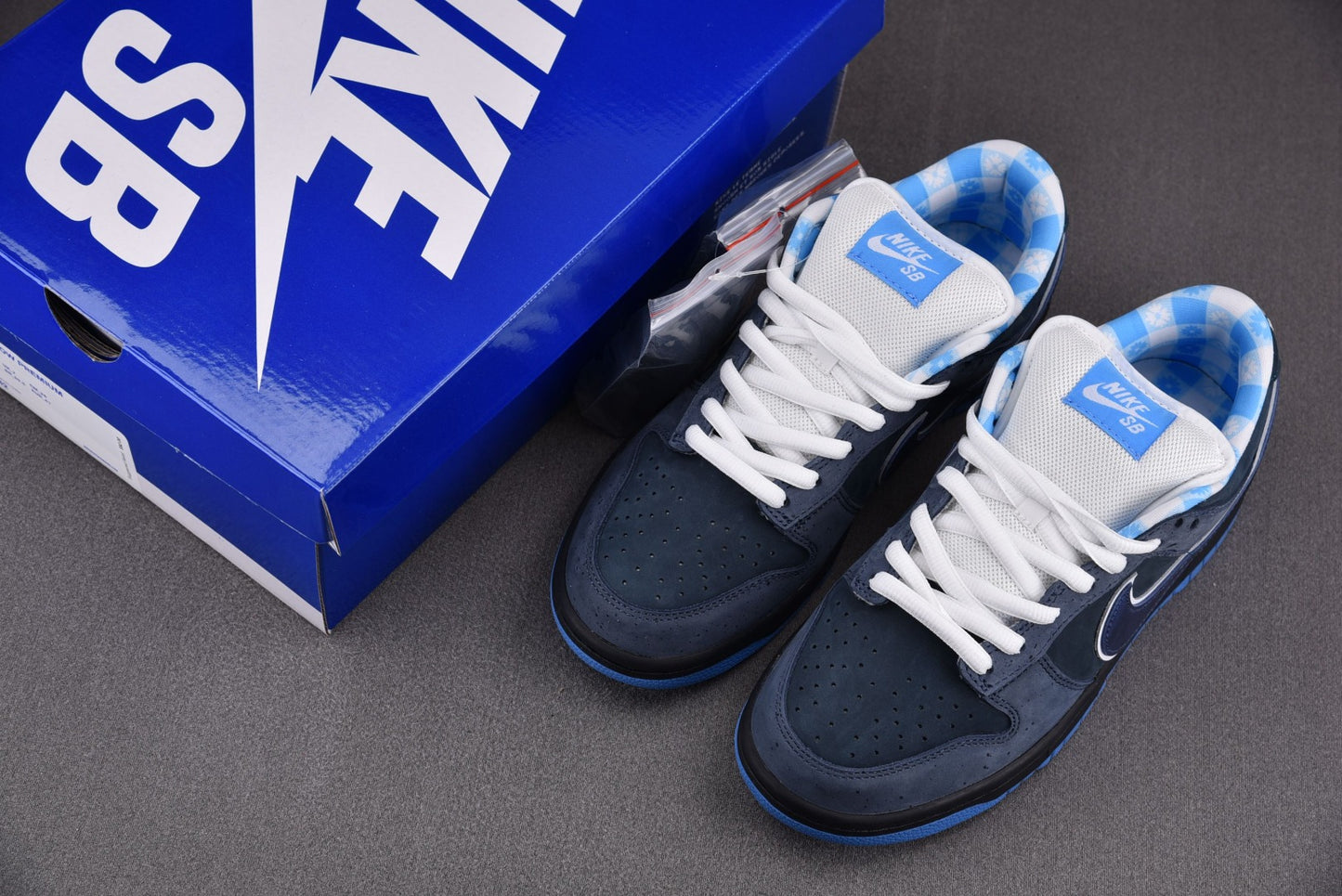 Nike SB Dunk Low 'Blue Lobster'