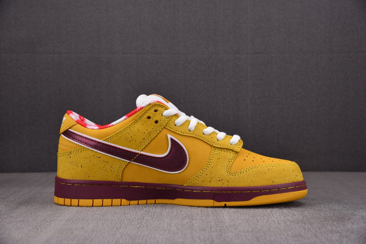 Nike SB Dunk Low Yellow Lobster