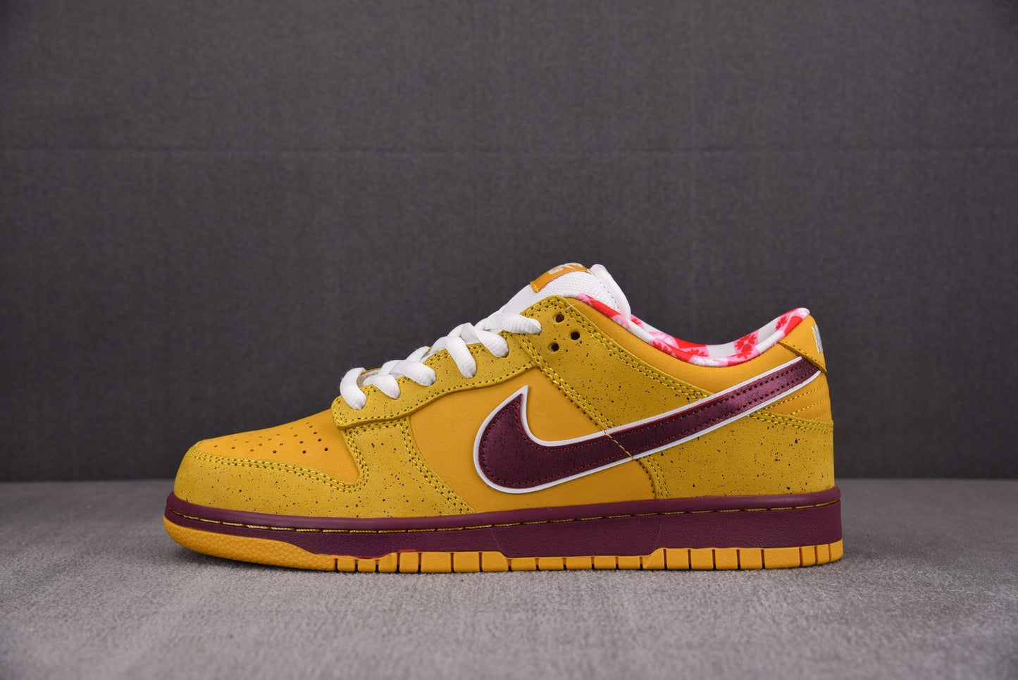 Nike SB Dunk Low Yellow Lobster