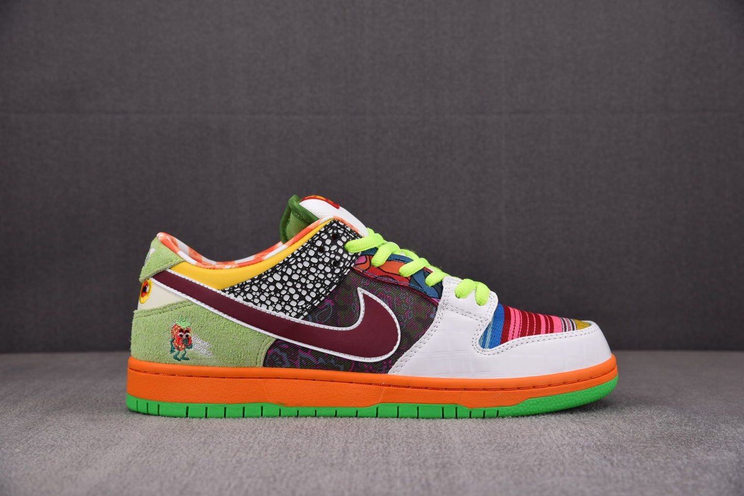 Nike SB Dunk Low 'What The Paul'