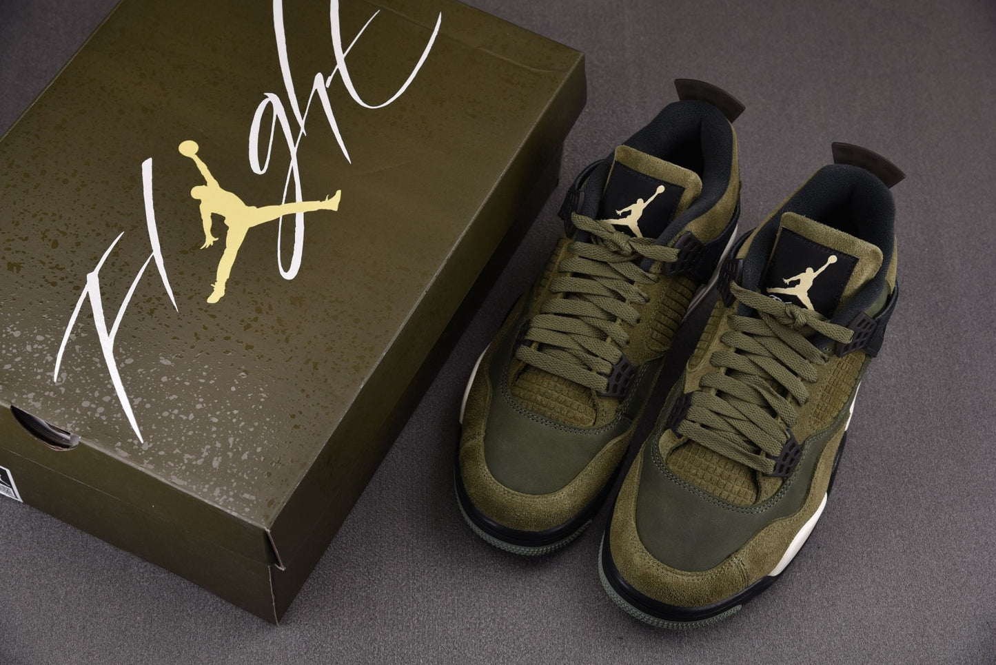 Air Jordan 4 'Olive'