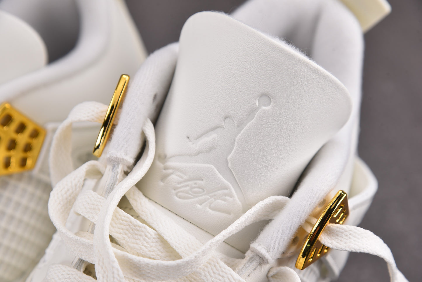 Air Jordan 4 'Metallic Gold'