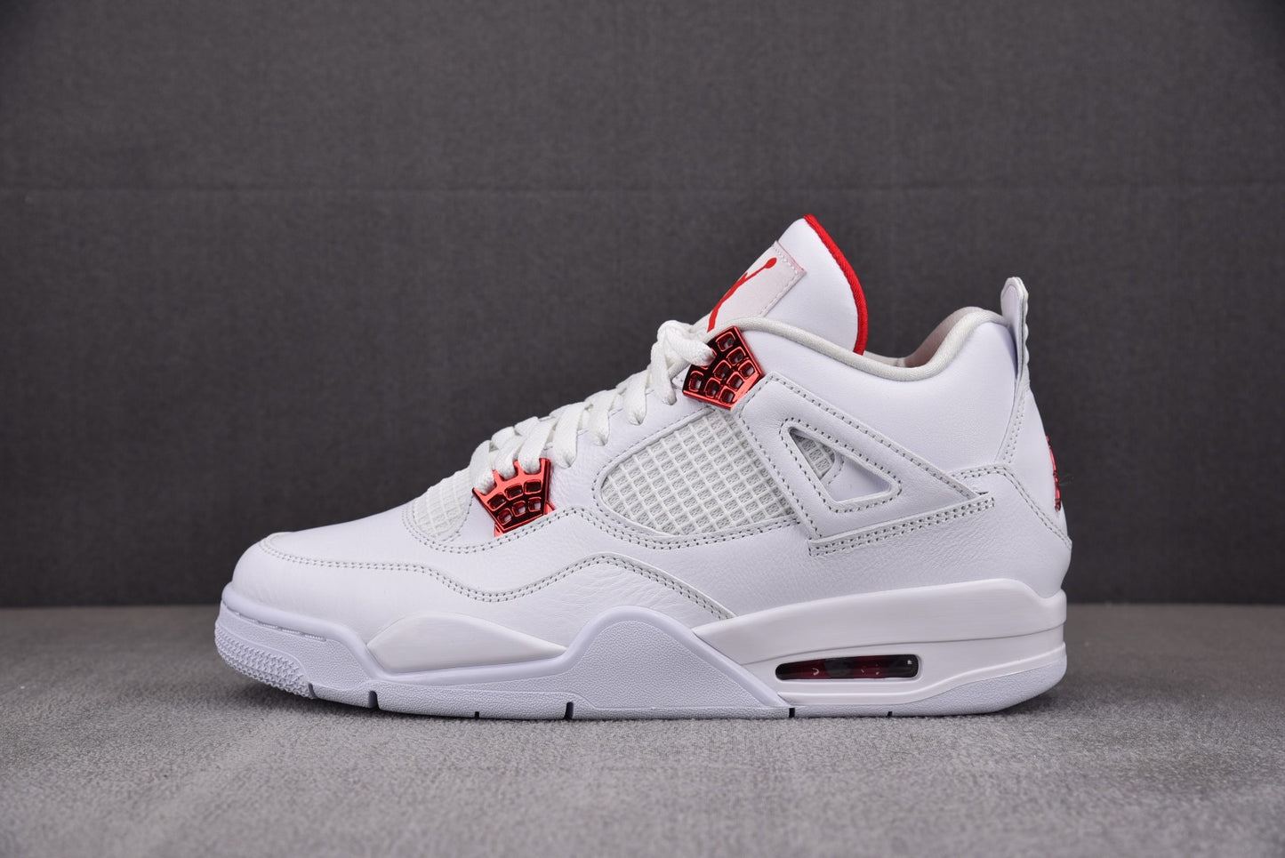 Air Jordan 4 'White University Red'