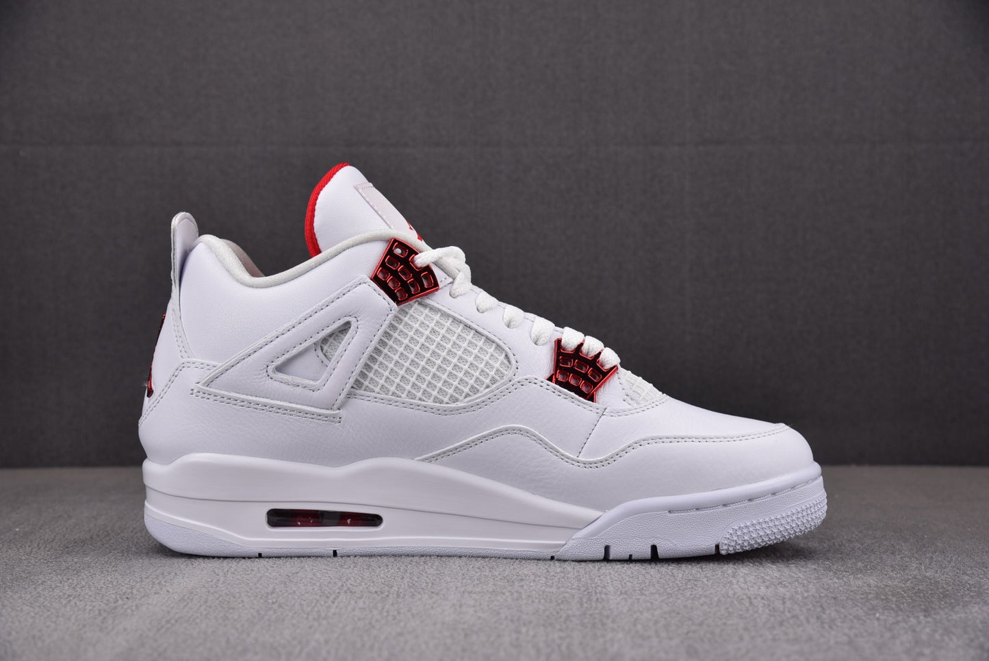 Air Jordan 4 'White University Red'