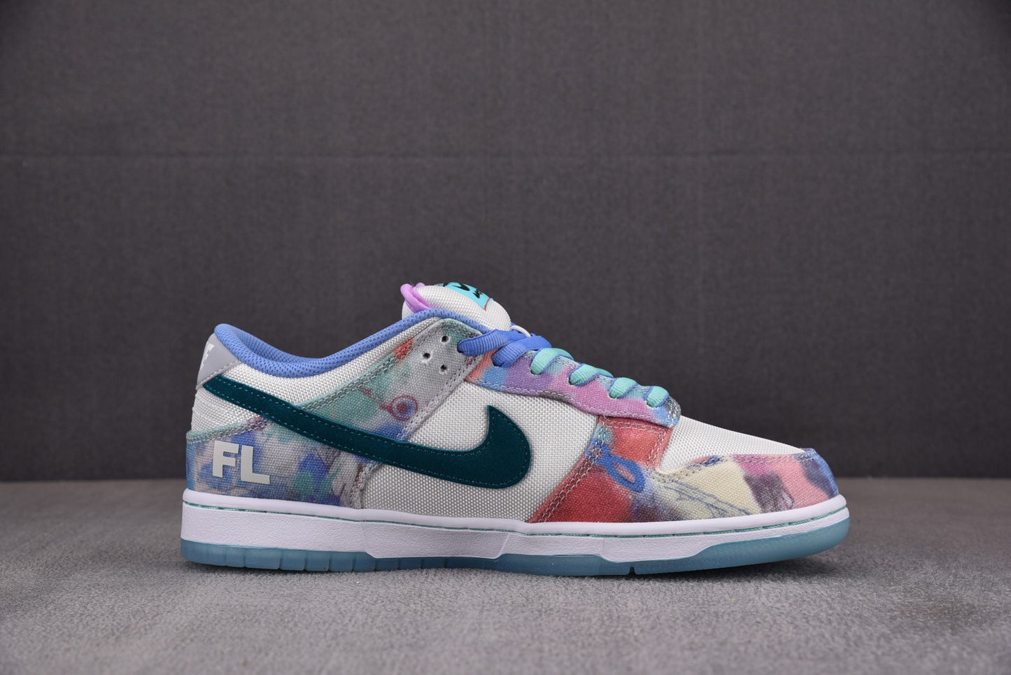 Nike Dunk Low 'Futura Laboratories'