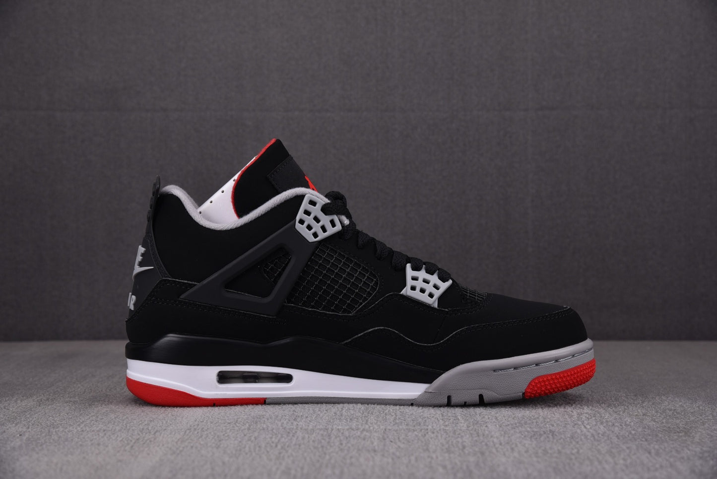 Air Jordan 4 Retro Bred