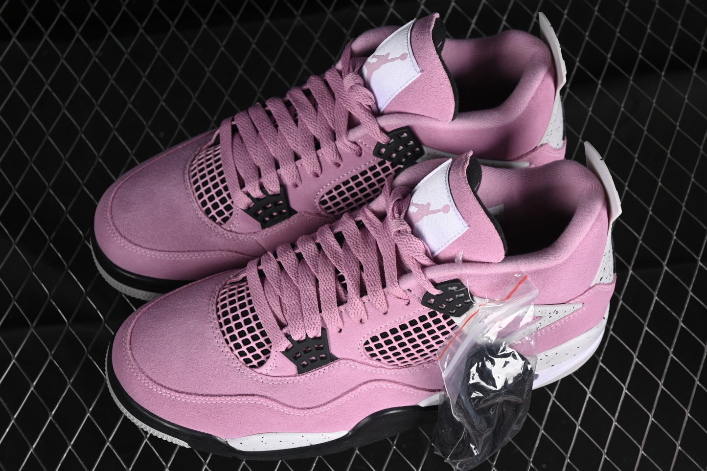 Air Jordan 4 'Orchid'