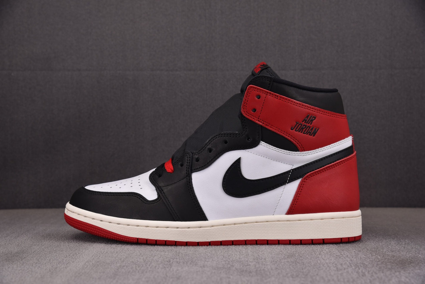 Air Jordan 1 Retro High OG 'Black Toe Reimagined'