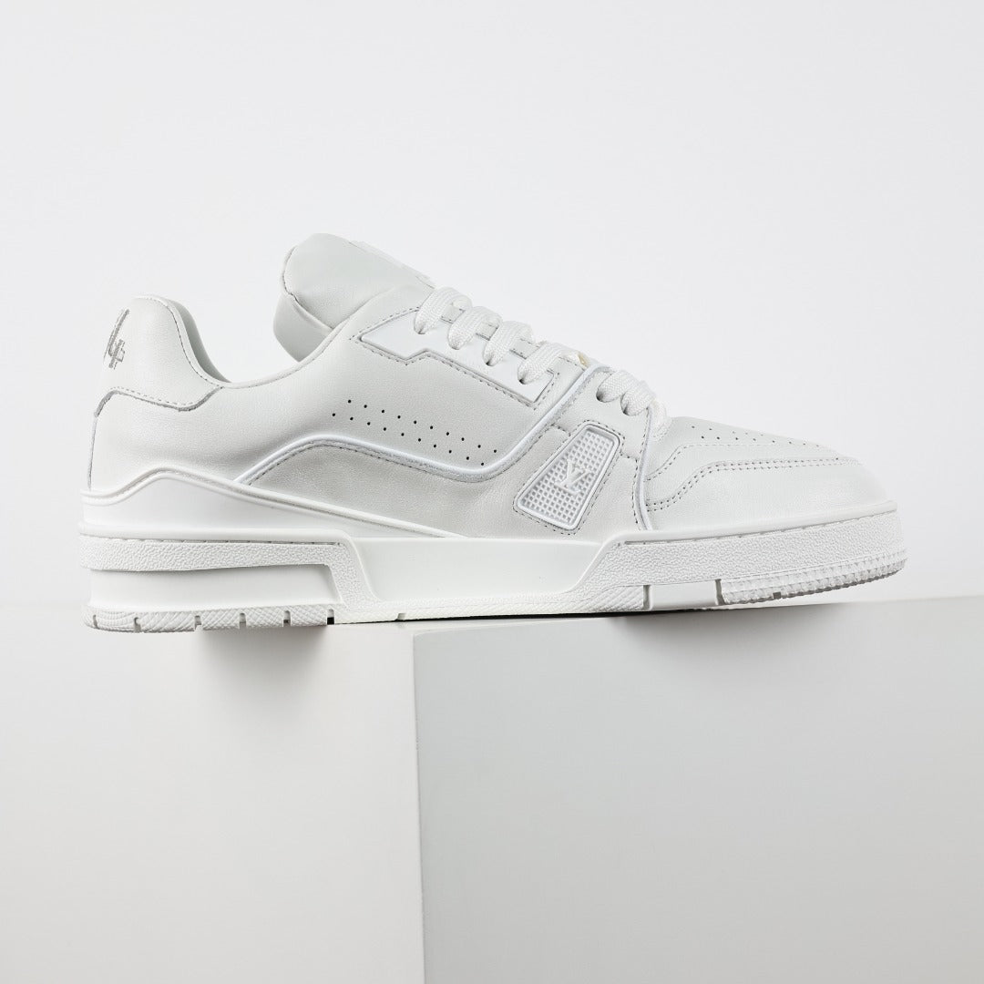 LV Trainer White