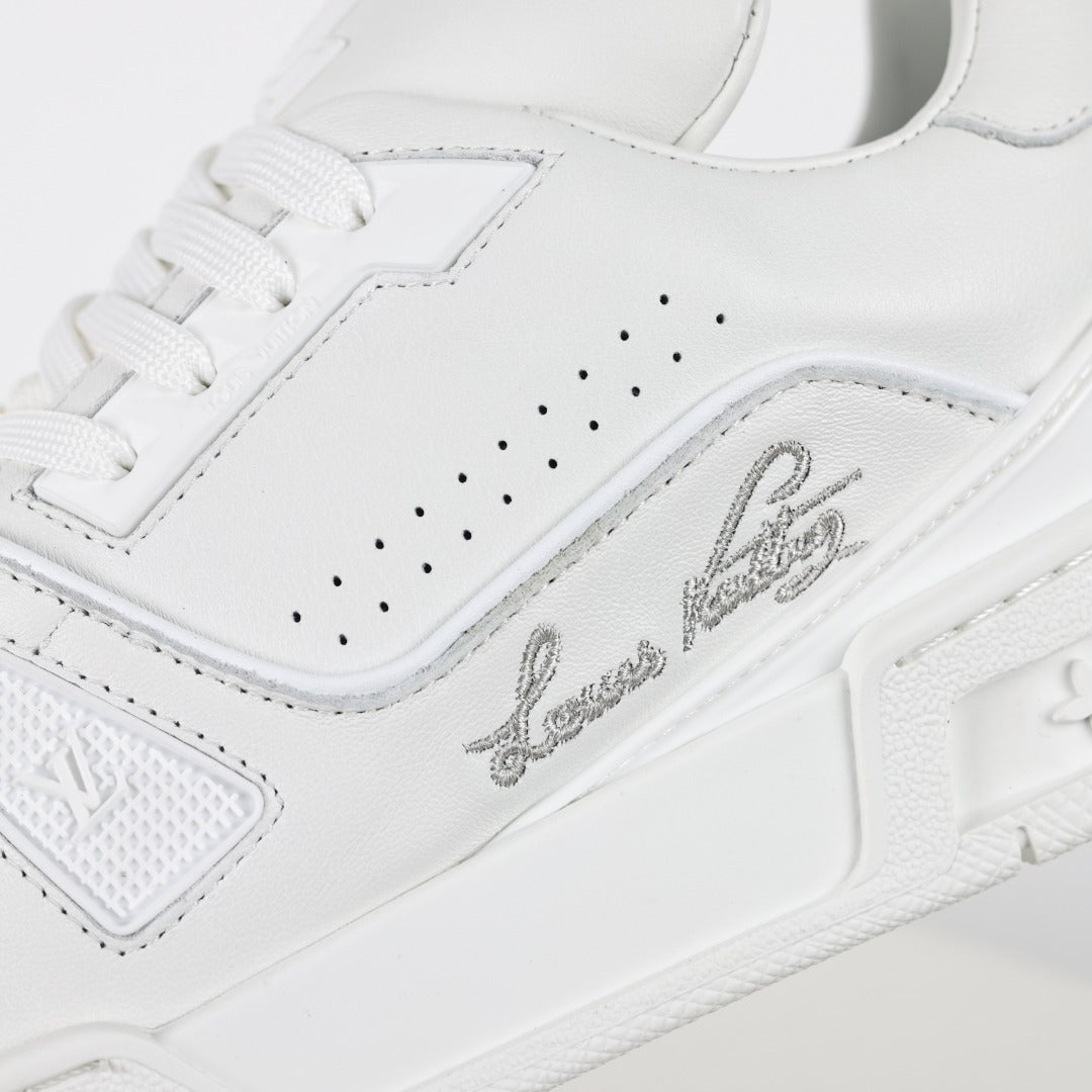 LV Trainer White